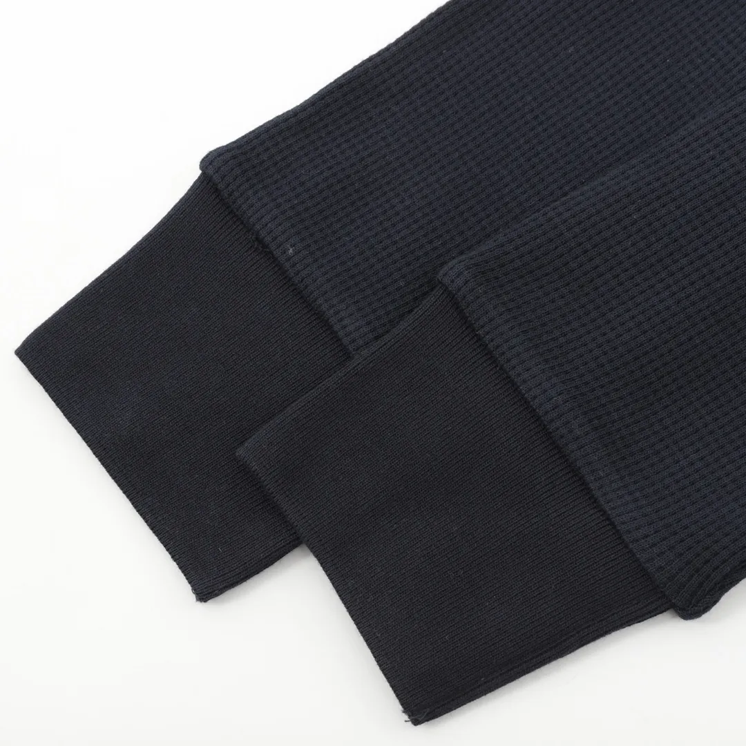 Thom Browne / Classic 420 ， ，32 3 ， ， ， ， ， Breathable ， ， ， TB ， ， ， ！ ， 。 Size: 1-4